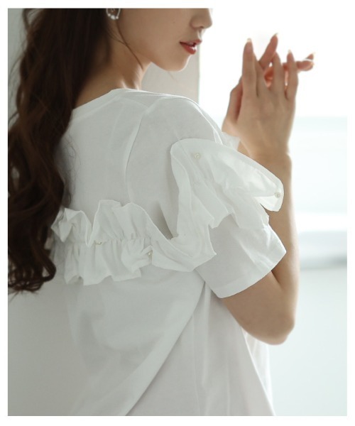 Sawa a la mode(サワアラモード)の「デコルテフリルトップス(Tシャツ/カットソー・レディース・ブルー/ブラック/ホワイト・FREE)」の14枚目の写真