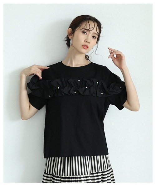 Sawa a la mode(サワアラモード)の「デコルテフリルトップス(Tシャツ/カットソー・レディース・ブルー/ブラック/ホワイト・FREE)」の17枚目の写真