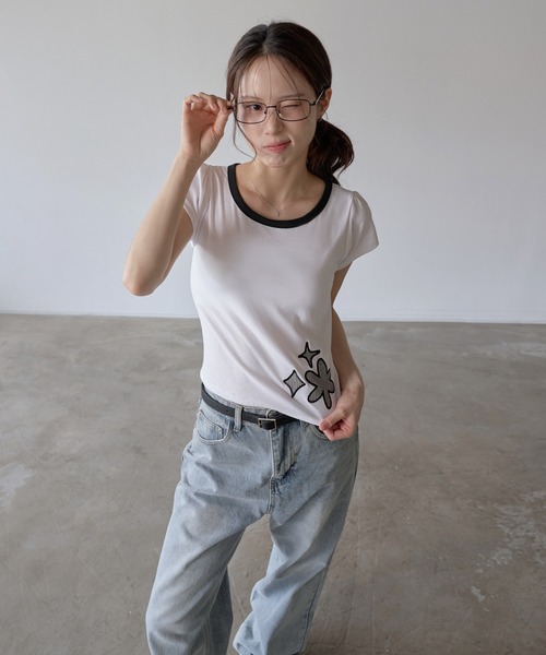 UNE MANSION(ユヌマンション)の「【UNE ORIGINAL】フラワーギンガムチェックアップリケ刺繍バイカラーユニークパフ袖Tシャツカットソー(Tシャツ/カットソー・レディース・ホワイト/ブルー系その他・FREE)」の21枚目の写真