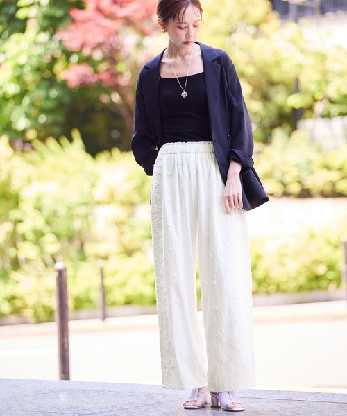 ROPE' PICNIC（ロペピクニック）の「3D刺繍レースワイドパンツ/リンクコーデ（その他パンツ・レディース・スミクロ/オフホワイト・38）」の11枚目の写真