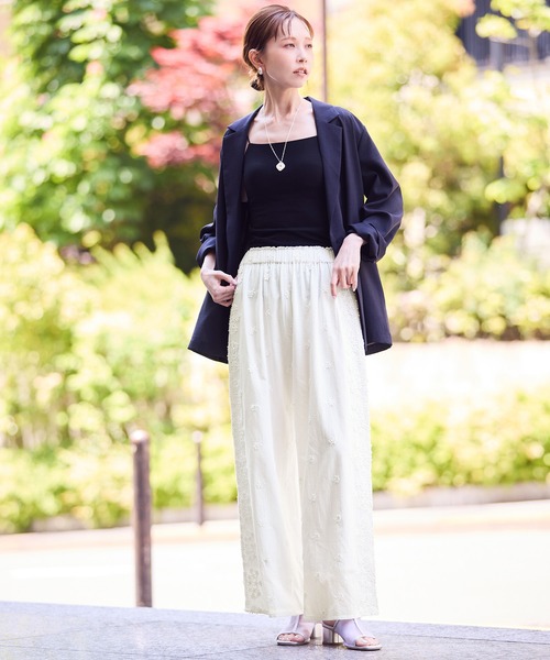 ROPE' PICNIC（ロペピクニック）の「3D刺繍レースワイドパンツ/リンクコーデ（その他パンツ・レディース・スミクロ/オフホワイト・38）」の12枚目の写真