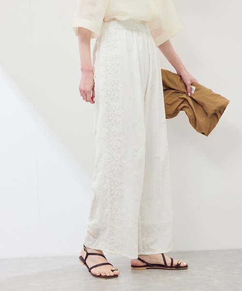 ROPE' PICNIC（ロペピクニック）の「3D刺繍レースワイドパンツ/リンクコーデ（その他パンツ・レディース・スミクロ/オフホワイト・38）」の22枚目の写真