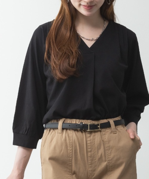 RCD(アールシーディー)の「ブラウス風タックスキッパー 七分丈Tシャツ(Tシャツ/カットソー・レディース・モカ/ホワイト/ブラック/グレイッシュベージュ/チャコールグレー・M-L/LL~3L/4L~5L)」の2枚目の写真