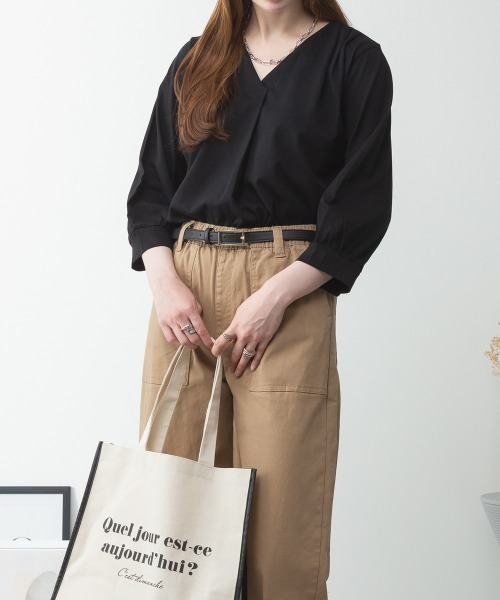 RCD(アールシーディー)の「ブラウス風タックスキッパー 七分丈Tシャツ(Tシャツ/カットソー・レディース・モカ/ホワイト/ブラック/グレイッシュベージュ/チャコールグレー・M-L/LL~3L/4L~5L)」の19枚目の写真