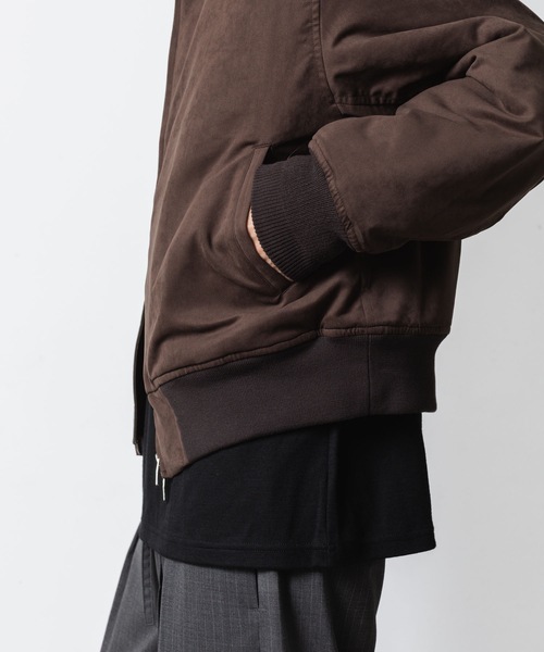 VEIN (ヴェイン)の「シンセティック スエードレザー ボンバーJKT / SYNTHETIC SUEDE LEATHER BOMBER JKT(MA-1・メンズ・ブラウン/ブラック・1/2/3)」の20枚目の写真