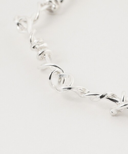 Ray BEAMS（レイビームス）の「R / RB-75 ブレスレット（ブレスレット・レディース・シルバー・ONE SIZE）」の2枚目の写真