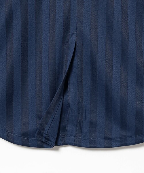 NIKE（ナイキ）の「NIKE / オーバーサイズド ジャカード ストライプ ボタンダウン シャツ（シャツ/ブラウス・レディース・ブラック・MEDIUM）」の10枚目の写真