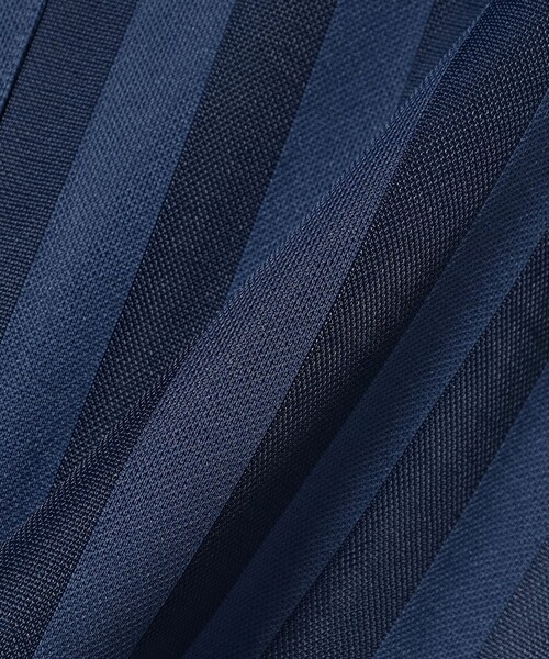 NIKE（ナイキ）の「NIKE / オーバーサイズド ジャカード ストライプ ボタンダウン シャツ（シャツ/ブラウス・レディース・ブラック・MEDIUM）」の12枚目の写真