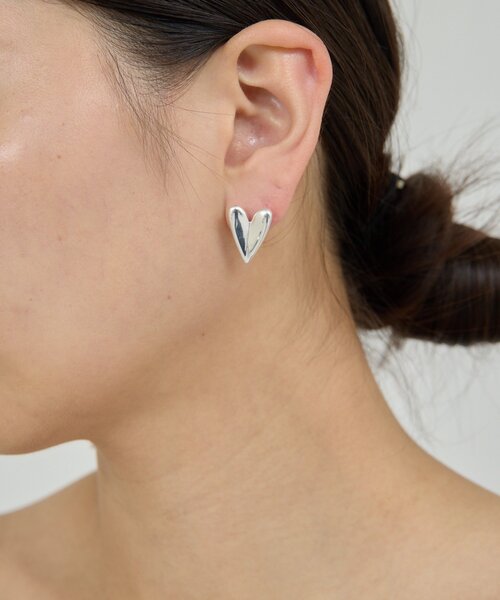 GALLARDAGALANTE（ガリャルダガランテ）の「ハートスタッドピアス（ピアス（両耳用）・レディース・シルバー系その他4/ゴールド系その他6・FREE）」の2枚目の写真