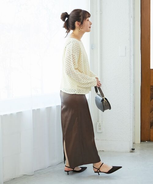 le.coeur blanc（ルクールブラン）の「スパンコールメッシュニットプルオーバー（ニット/セーター・レディース・オフホワイト/キャメル・38）」の12枚目の写真