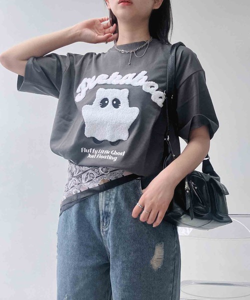 AS KNOW AS plus(アズノゥアズプラス)の「●選べるキャラクターデザイン サガラ刺繍半袖Tシャツ(サメ・モンスター・おばけ)(Tシャツ/カットソー・レディース・オフホワイト/チャコールグレー/オートミール/ホワイト系/グレー系/アイボリー系/ネイビー系/グレー系1/ネイビー系1/アイボリー系1/ホワイト系1・FREE)」の6枚目の写真