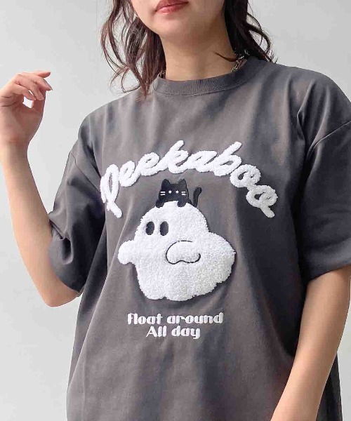 AS KNOW AS plus(アズノゥアズプラス)の「●選べるキャラクターデザイン サガラ刺繍半袖Tシャツ(サメ・モンスター・おばけ)(Tシャツ/カットソー・レディース・オフホワイト/チャコールグレー/オートミール/ホワイト系/グレー系/アイボリー系/ネイビー系/グレー系1/ネイビー系1/アイボリー系1/ホワイト系1・FREE)」の7枚目の写真