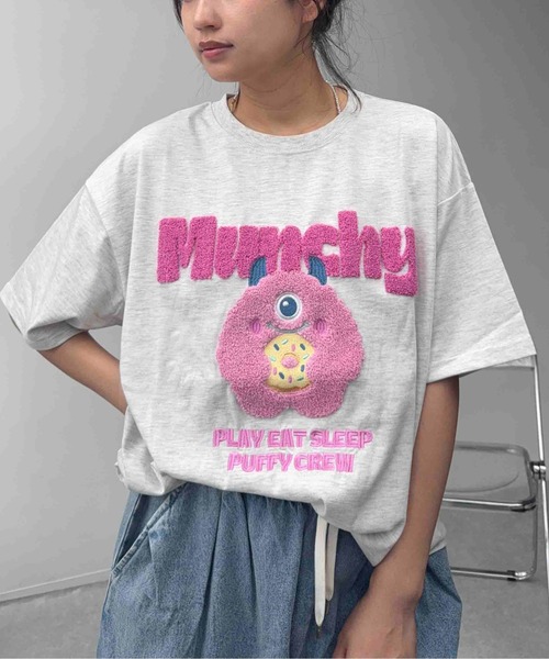 AS KNOW AS plus（アズノゥアズプラス）の「●選べるキャラクターデザイン サガラ刺繍半袖Tシャツ（サメ・モンスター・おばけ）（Tシャツ/カットソー・レディース・オフホワイト/チャコールグレー/オートミール/ホワイト系/グレー系/アイボリー系/ネイビー系/グレー系1/ネイビー系1/アイボリー系1/ホワイト系1/アイボリー系2/グレー系2/ネイビー系2/ホワイト系2・FREE）」の12枚目の写真