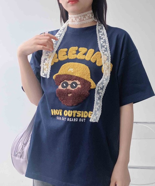 AS KNOW AS plus(アズノゥアズプラス)の「●選べるキャラクターデザイン サガラ刺繍半袖Tシャツ(サメ・モンスター・おばけ)(Tシャツ/カットソー・レディース・オフホワイト/チャコールグレー/オートミール/ホワイト系/グレー系/アイボリー系/ネイビー系/グレー系1/ネイビー系1/アイボリー系1/ホワイト系1・FREE)」の10枚目の写真