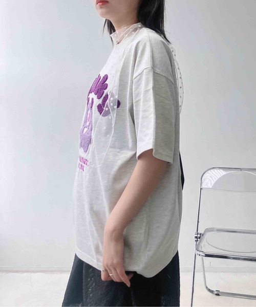AS KNOW AS plus(アズノゥアズプラス)の「●選べるキャラクターデザイン サガラ刺繍半袖Tシャツ(サメ・モンスター・おばけ)(Tシャツ/カットソー・レディース・オフホワイト/チャコールグレー/オートミール/ホワイト系/グレー系/アイボリー系/ネイビー系/グレー系1/ネイビー系1/アイボリー系1/ホワイト系1・FREE)」の20枚目の写真