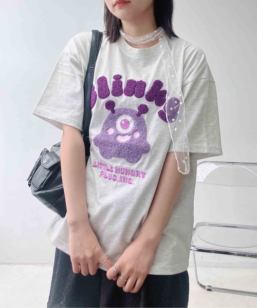 AS KNOW AS plus(アズノゥアズプラス)の「●選べるキャラクターデザイン サガラ刺繍半袖Tシャツ(サメ・モンスター・おばけ)(Tシャツ/カットソー・レディース・オフホワイト/チャコールグレー/オートミール/ホワイト系/グレー系/アイボリー系/ネイビー系/グレー系1/ネイビー系1/アイボリー系1/ホワイト系1・FREE)」の19枚目の写真