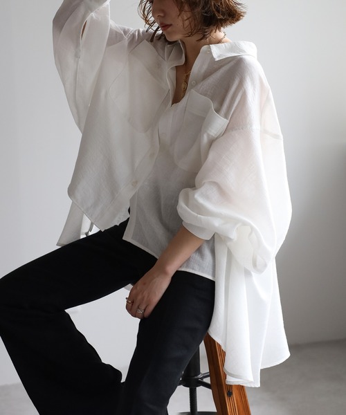 Bonjour Sagan（ボンジュールサガン）の「リネンライクフレアシャツ（シャツ/ブラウス・レディース・ライトベージュ/ネイビー/オフホワイト・FREE）」の2枚目の写真