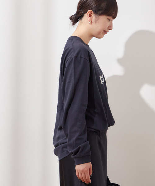 journal standard L'essage(ジャーナルスタンダードレサージュ)の「【別注】POETMEETS DUBWISE RISEロンT(Tシャツ/カットソー・レディース・ベージュ/ネイビー/ホワイト・FREE)」の9枚目の写真