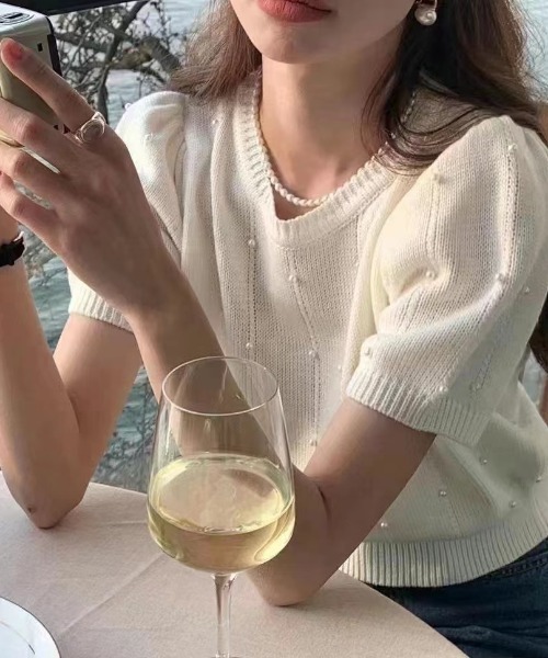 Per sist ence（パーシエンス）の「パールニットトップス（Tシャツ/カットソー・レディース・ホワイト/グリーン/ピンク/ブラック/ブルー・FREE）」の2枚目の写真