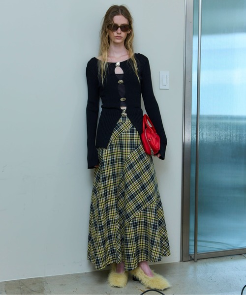 MAISON SPECIAL（メゾンスペシャル）の「Button Slit 2way  Knit Tops/ボタンスリット2WAYニット（ニット/セーター・レディース・ピンク/ブラック/ブルー・FREE）」の4枚目の写真