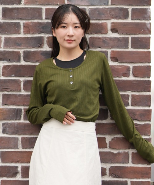 ムラサキスポーツ(ムラサキスポーツ)の「RIKKA FEMME/リッカファム ヘンリーネックロンT RF25FW03(Tシャツ/カットソー・レディース・カーキ/グレー/サックスブルー・M/L/S/M)」の3枚目の写真