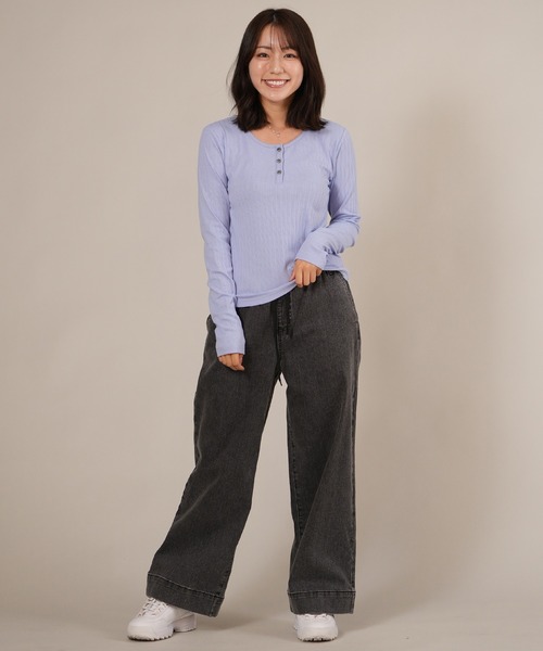 ムラサキスポーツ(ムラサキスポーツ)の「RIKKA FEMME/リッカファム ヘンリーネックロンT RF25FW03(Tシャツ/カットソー・レディース・カーキ/グレー/サックスブルー・M/L/S/M)」の14枚目の写真