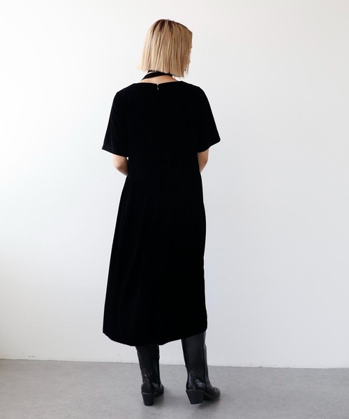 Three Four Time（ｽﾘｰﾌｫｰﾀｲﾑ）の「ベルベットワンピース（ワンピース・レディース・ブラック/レッド・FREE）」の7枚目の写真