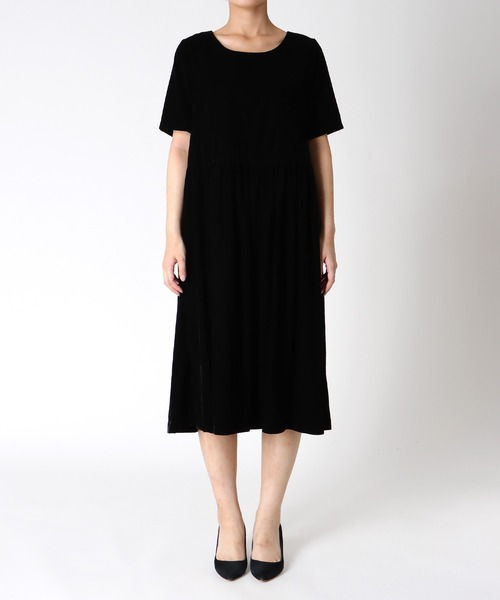 Three Four Time（ｽﾘｰﾌｫｰﾀｲﾑ）の「ベルベットワンピース（ワンピース・レディース・ブラック/レッド・FREE）」の13枚目の写真