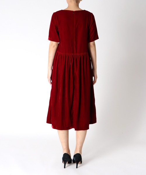 Three Four Time（ｽﾘｰﾌｫｰﾀｲﾑ）の「ベルベットワンピース（ワンピース・レディース・ブラック/レッド・FREE）」の17枚目の写真