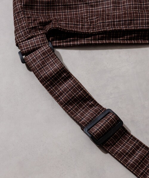 FREAK'S STORE（フリークスストア）の「UMBRO × FREAK'S STORE/アンブロ 別注 コーデュロイ コード付きバッグ/A4サイズ ショルダーバッグ（ショルダーバッグ・レディース・ワイン/ダークブラウン/ナチュラル・ONE SIZE）」の15枚目の写真