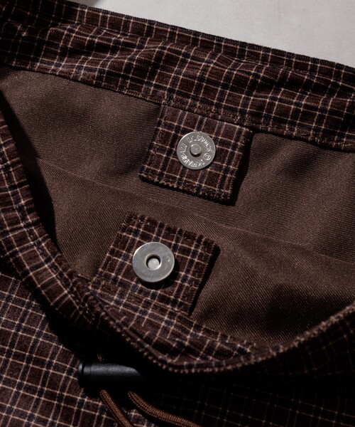 FREAK'S STORE（フリークスストア）の「UMBRO × FREAK'S STORE/アンブロ 別注 コーデュロイ コード付きバッグ/A4サイズ ショルダーバッグ（ショルダーバッグ・レディース・ワイン/ダークブラウン/ナチュラル・ONE SIZE）」の18枚目の写真