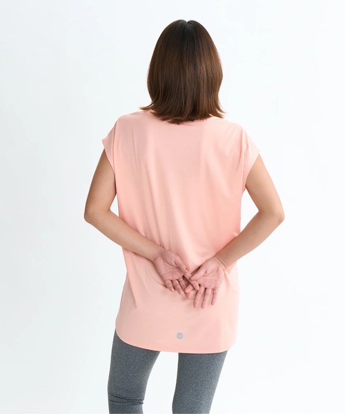 ROXY(ロキシー)の「GEOMETRIC TEE/ロキシー水陸両用速乾UVケアフロントロゴ半袖Tシャツ(水着)(Tシャツ/カットソー・レディース・ブラック/ピンク/ホワイト・LARGE/MEDIUM/SMALL)」の13枚目の写真