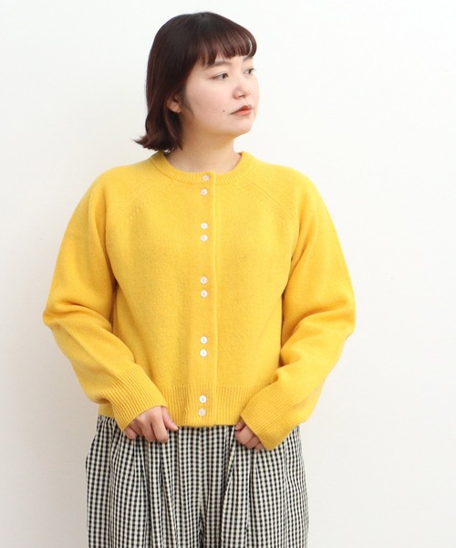 CHILD WOMAN（チャイルドウーマン）の「2/15ラムウール 2つ釦カーディガン（カーディガン/ボレロ・レディース・ブルー/アイボリー/ピンク/グリーン/レッド/イエロー/ネイビー・FREE）」の6枚目の写真