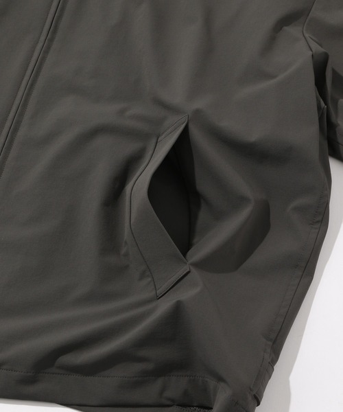 phenix outdoor(フェニックスアウトドア)の「【phenix outdoor】別注/セットアップジップブルゾン(ブルゾン・メンズ・ブラック/ダークグレー・LARGE/MEDIUM)」の14枚目の写真