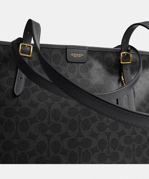 COACH(コーチ)の「タクシー トート バッグ・シグネチャー キャンバス(トートバッグ・レディース・ブラック系その他・ONE)」の12枚目の写真