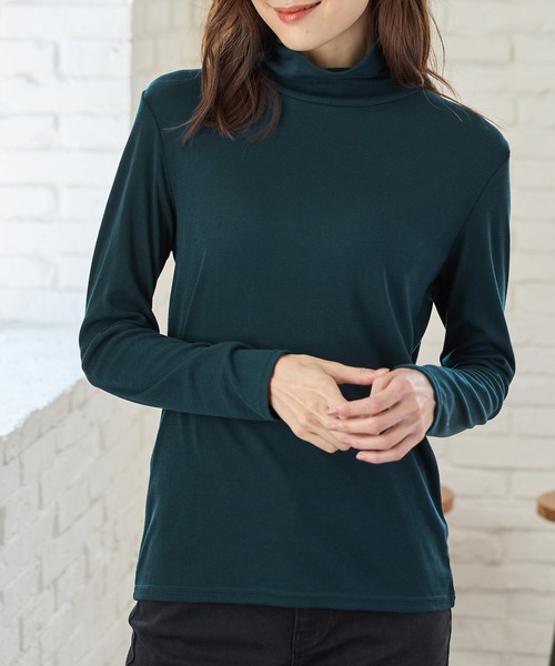 Honeys（ハニーズ）の「やわらかハイネックＴ（Tシャツ/カットソー・レディース・オレンジ/アイボリー/ダークグリーン/ブラック/パープル/ボルドー・L/S/M/LL）」の3枚目の写真