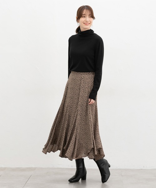 Honeys（ハニーズ）の「やわらかハイネックＴ（Tシャツ/カットソー・レディース・オレンジ/アイボリー/ダークグリーン/ブラック/パープル/ボルドー・L/S/M/LL）」の9枚目の写真