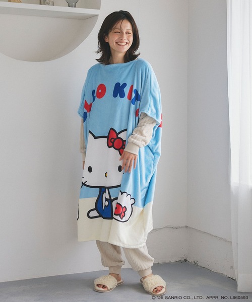 セール】【sanrio characters】HELLO KITTY/ハローキティあったか着る
