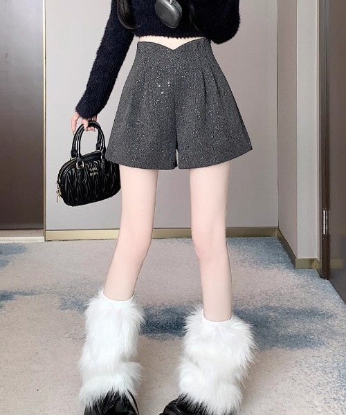 gossip!ロサンゼルス(ゴシップロサンゼルス)の「【サイズあり】キラキラアクセントウールライクヴィンテージ タック厚手シンプルショートパンツ(秋冬の韓国ファッションフェミニン定番)(その他パンツ・レディース・グレー/ブラック・M/S/L)」の10枚目の写真