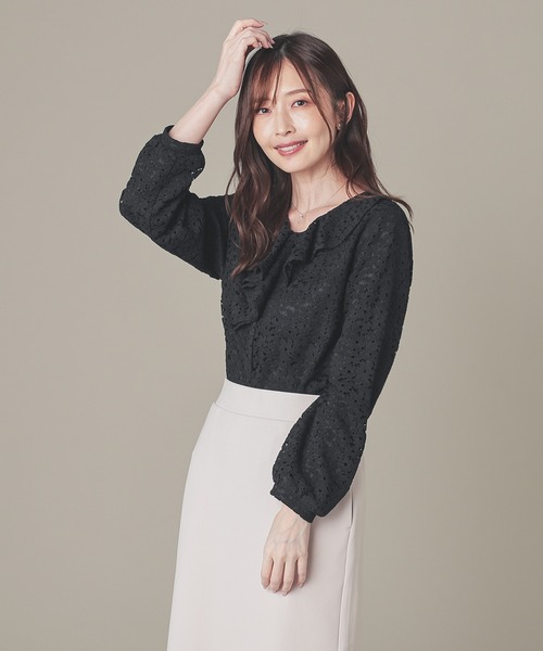 GLACIER lusso(グラシアルッソ)の「フリルレーストップス(Tシャツ/カットソー・レディース・ブラック/グレイッシュブルー/アイボリー系/ブラウン・S/M/LL/L)」の6枚目の写真
