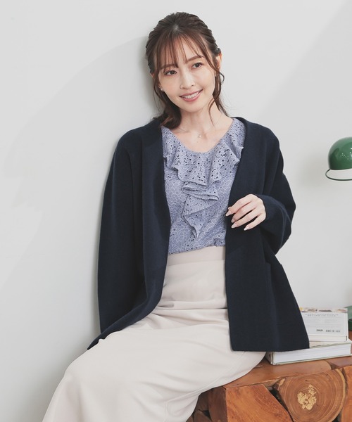 GLACIER lusso(グラシアルッソ)の「フリルレーストップス(Tシャツ/カットソー・レディース・ブラック/グレイッシュブルー/アイボリー系/ブラウン・S/M/LL/L)」の11枚目の写真
