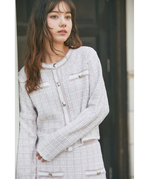 tocco closet(トッコ クローゼット)の「ゴールド釦ツイード風ニットカーディガン(ニット/セーター・レディース・グレー/ブラック/ピンク・M)」の2枚目の写真