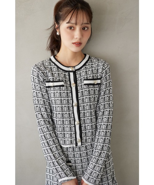 tocco closet(トッコ クローゼット)の「ゴールド釦ツイード風ニットカーディガン(ニット/セーター・レディース・グレー/ブラック/ピンク・M)」の9枚目の写真