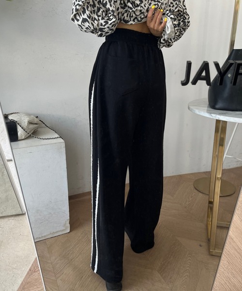 Doula Doula（ドゥーラドゥーラ）の「サイドライン入りワイドスウェットパンツ（その他パンツ・レディース・ブラック/グレー/ベージュ・FREE）」の13枚目の写真