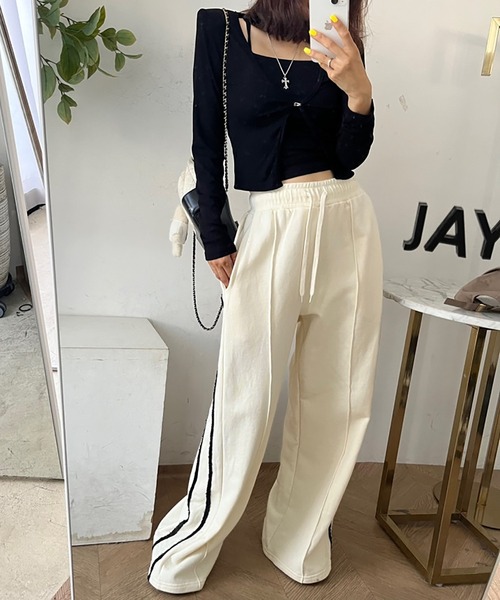 Doula Doula（ドゥーラドゥーラ）の「サイドライン入りワイドスウェットパンツ（その他パンツ・レディース・ブラック/グレー/ベージュ・FREE）」の16枚目の写真