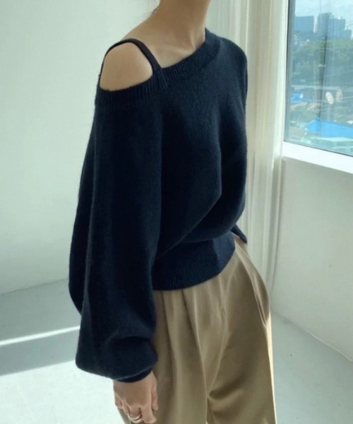 Ada.(エイダ)の「【Mellfy】ワンショルダー ふんわり ニットトップス(ニット/セーター・レディース・ネイビー/アイボリー/グレー・FREE)」の6枚目の写真