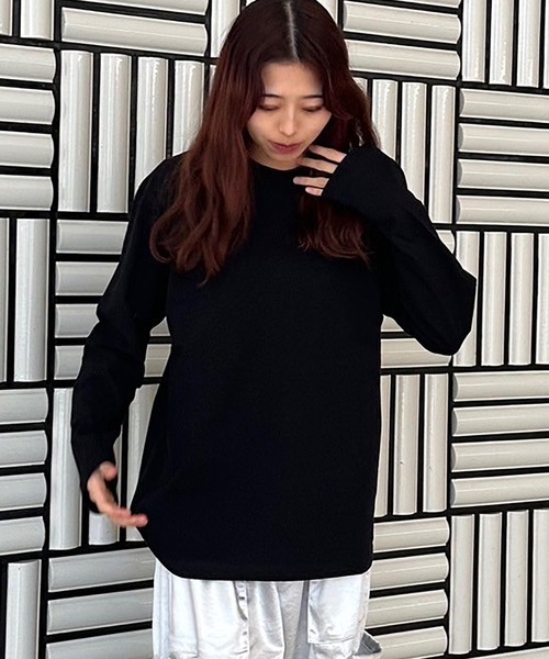 INTERPLAY（インタープレイ）の「【INTERPLAY】Script EMB. LOGO Long Sleeve Tee Shirt（Tシャツ/カットソー・レディース・ホワイト/ブラック/ナチュラル・LARGE）」の3枚目の写真
