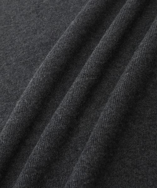 ADAM ET ROPE'（アダムエロペ）の「【WEB限定】・【サステナブル】バイカラーポロニットプルオーバー（ポロシャツ・レディース・グレー/チャコールグレー/ダークブラウン・FREE）」の4枚目の写真