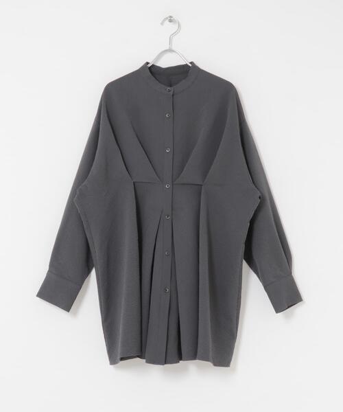 KBF(ケイビーエフ)の「ウエストタックロングシャツ(シャツ/ブラウス・レディース・グリーン系その他/オフホワイト/チャコールグレー・ONE)」の21枚目の写真