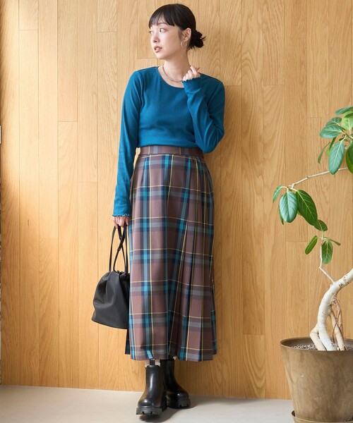 coen(コーエン)の「【定番/再入荷/新色登場】メロークルーネックロンT(Tシャツ/カットソー・レディース・コバルトブルー/その他1/ブラック/オフホワイト/ブラウン/ライム/クリーム・L/M)」の22枚目の写真